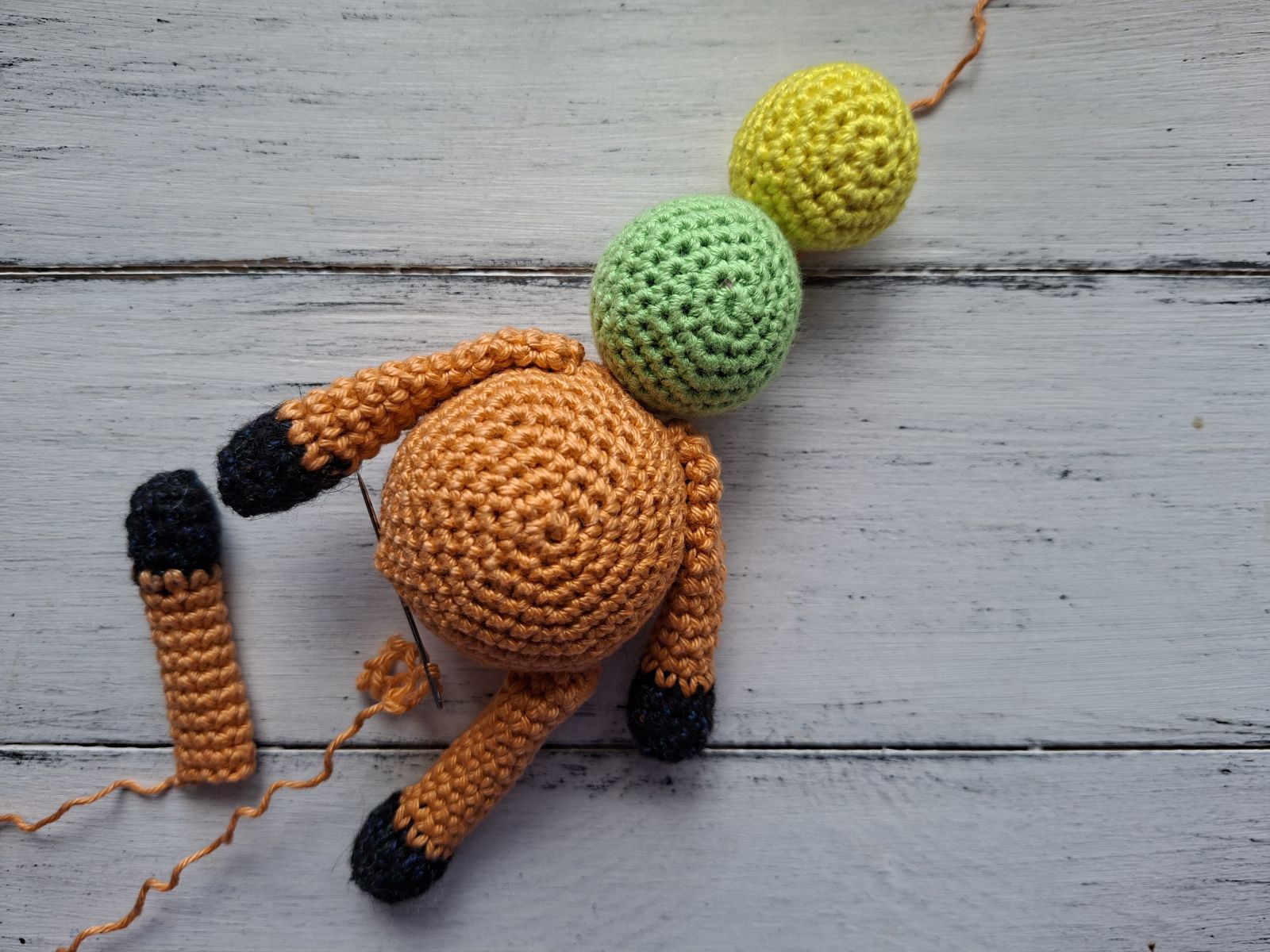 Blog-Inhaltsbild für 'Giraffe häkeln. Kostenlose Anleitung.'