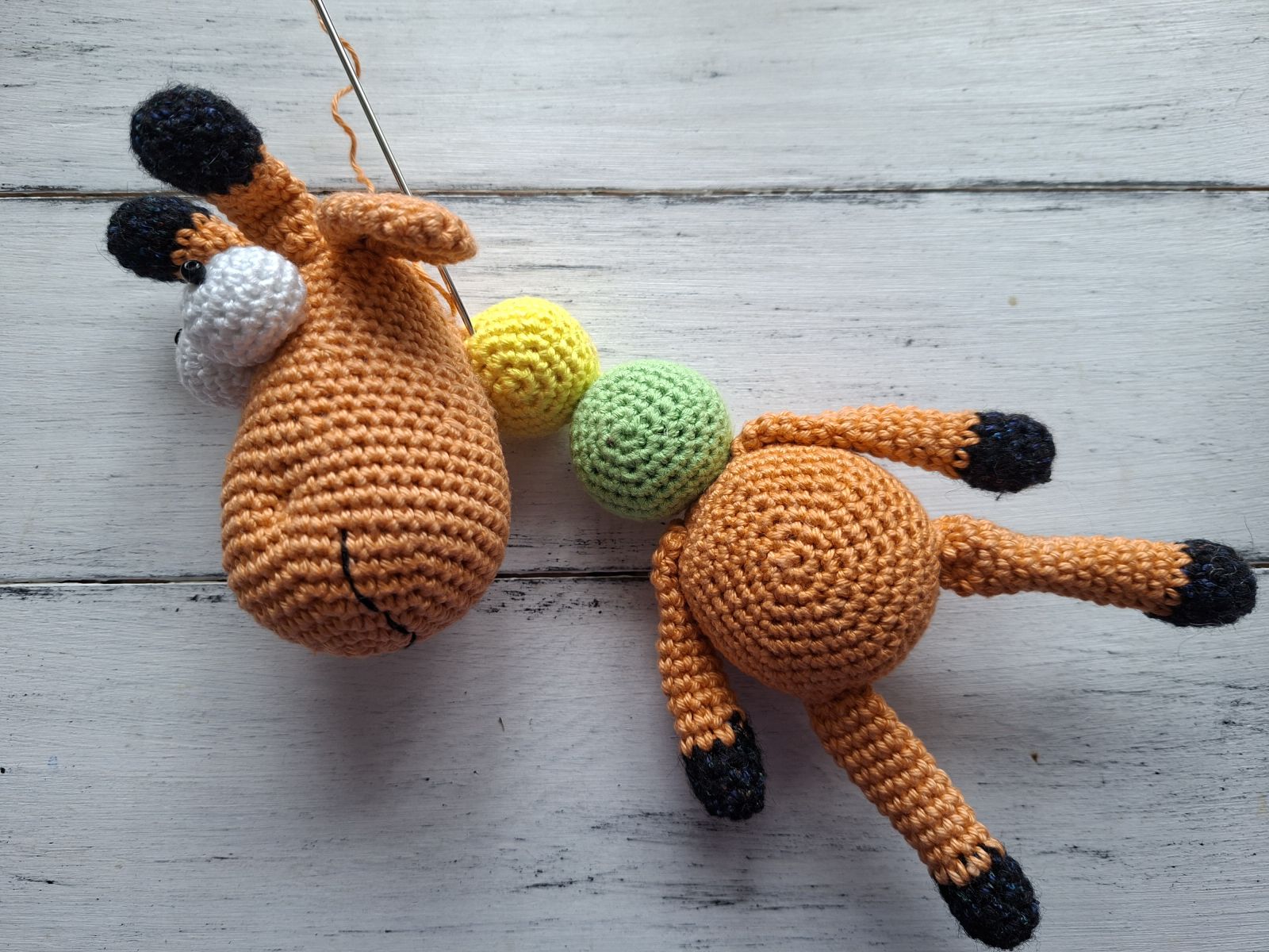 Blog-Inhaltsbild für 'Giraffe häkeln. Kostenlose Anleitung.'