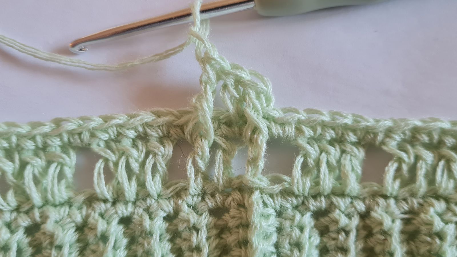 Blog-Inhaltsbild für 'Häkelanleitung: Leichte Mütze oder lässige Longbeanie "Vernetzt"'