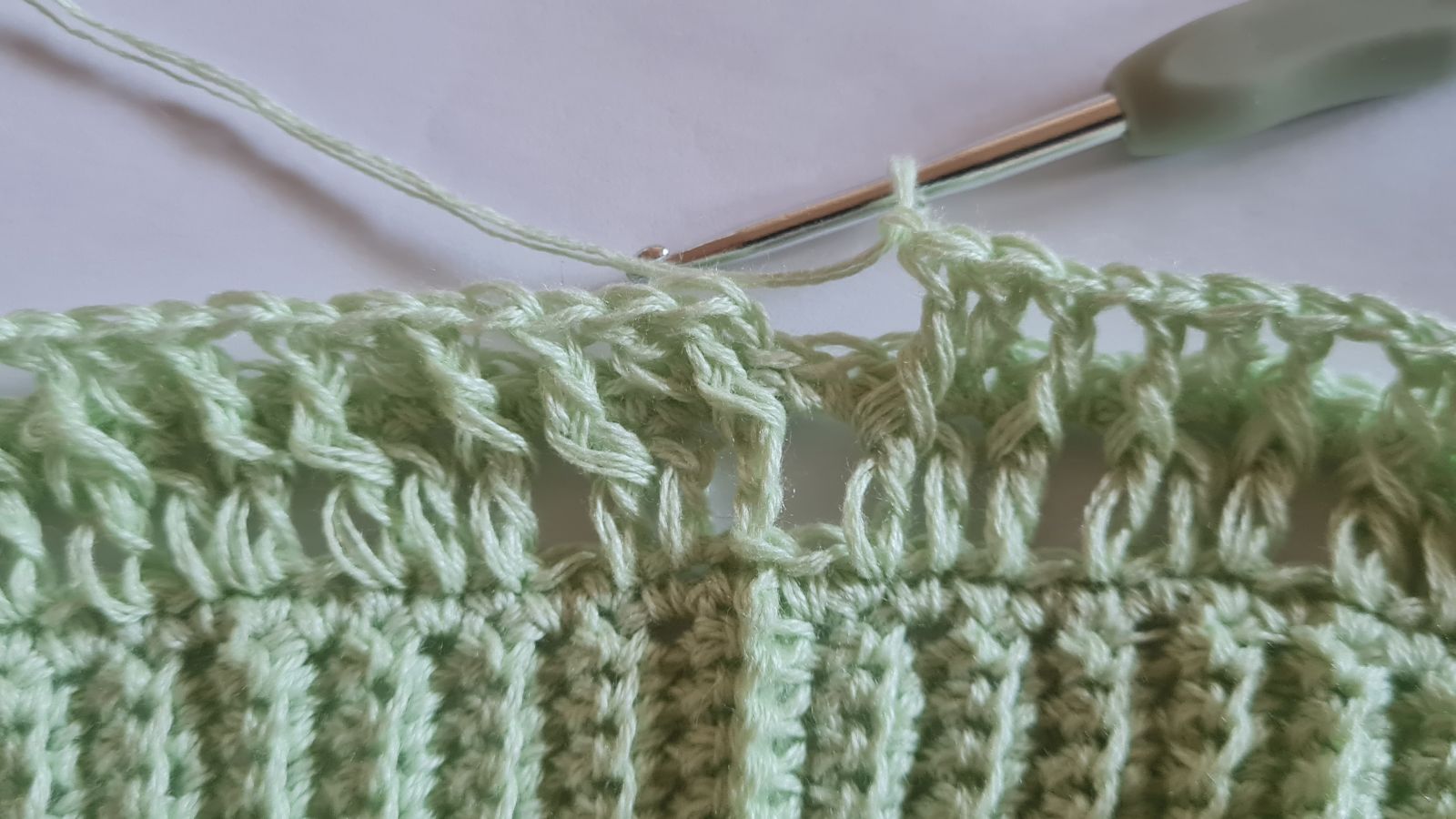Blog-Inhaltsbild für 'Häkelanleitung: Leichte Mütze oder lässige Longbeanie "Vernetzt"'