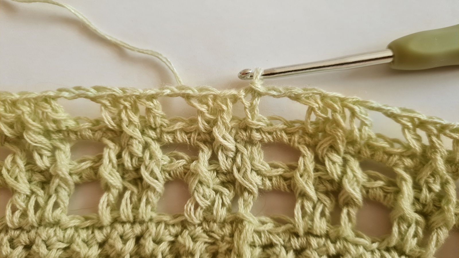 Blog-Inhaltsbild für 'Häkelanleitung: Leichte Mütze oder lässige Longbeanie "Vernetzt"'