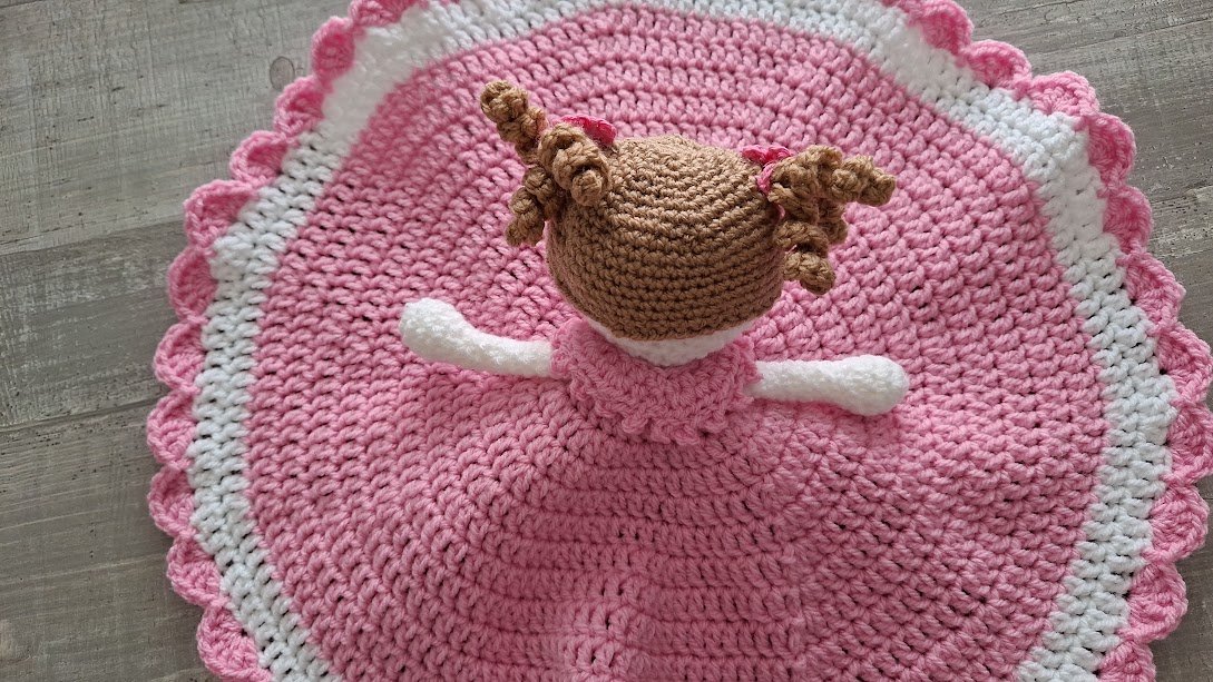 Blog-Inhaltsbild für 'Kostenlose Häkelanleitung für ein süßes Schmusepüppchen'