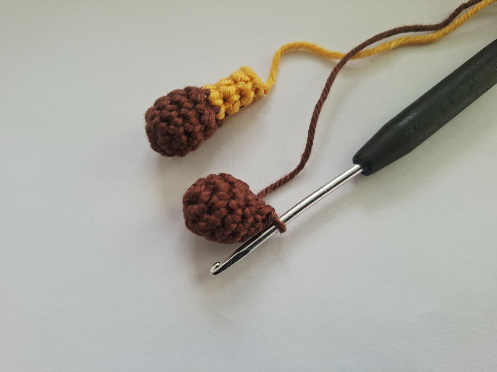 Blog-Inhaltsbild für 'Giraffe kostenlos häkeln'