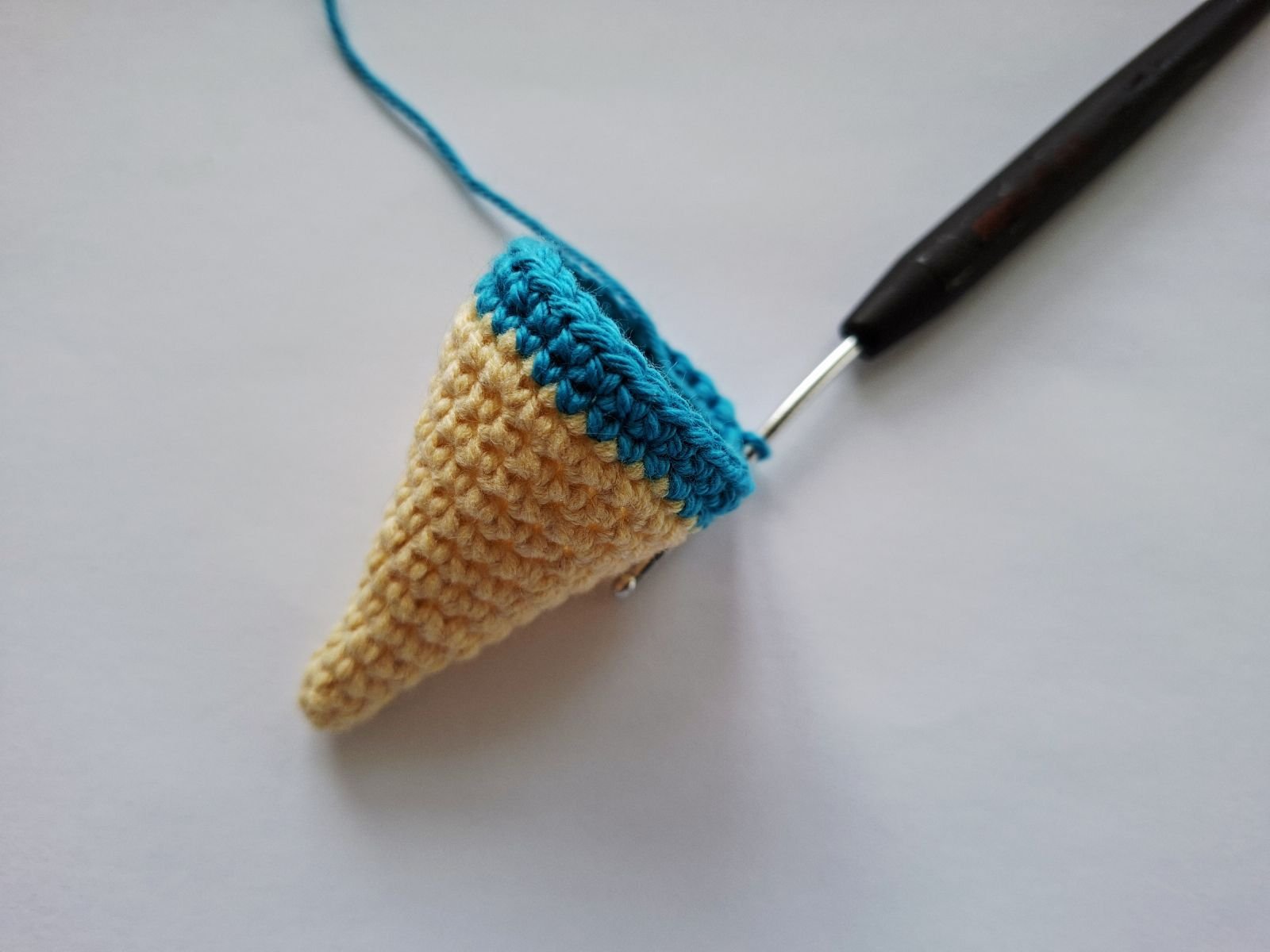 Blog-Inhaltsbild für 'Cupcake Häkelanleitung'