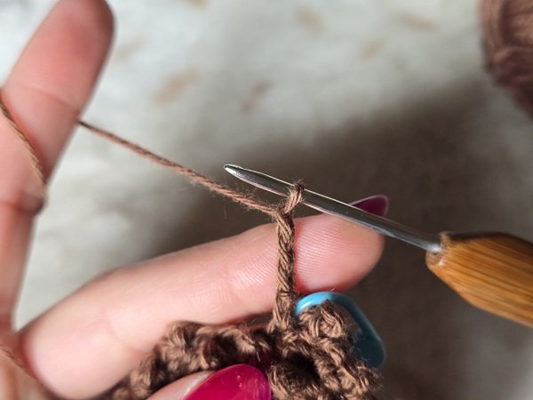 Blog-Inhaltsbild für 'Kostenlose Häkelanleitung für einen Igel'