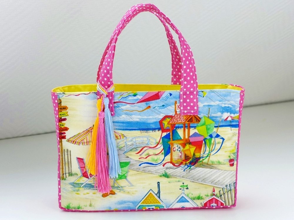 Blog-Inhaltsbild für 'DIY: Laminierte Lesezeichen mit Kindern basteln'