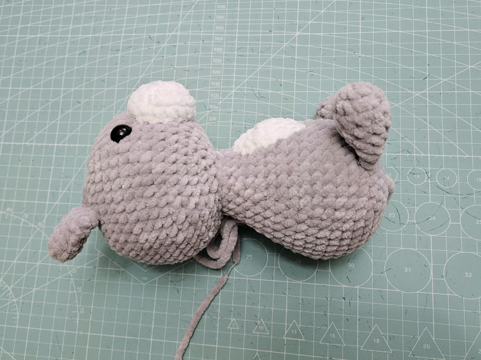 Blog content image for 'Free amigurumi crochet pattern for a small cat made with chenille yarn'