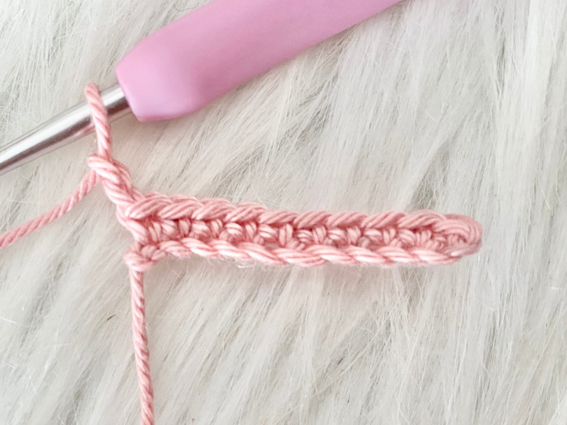 Blog-Inhaltsbild für 'Häkeln lernen: Tipps und Tricks, kostenloses Tutorium von Wolldiamant'