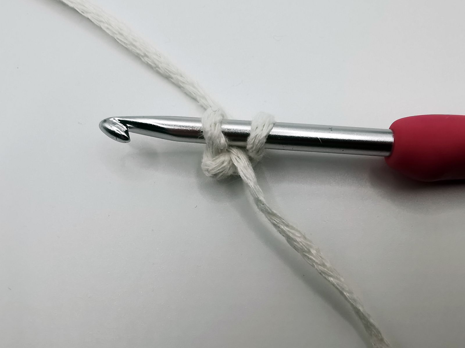 Blog-Inhaltsbild für 'Gehäkelte Windlichter – schnell gemacht, wunderschön & absolut anfängertauglich'