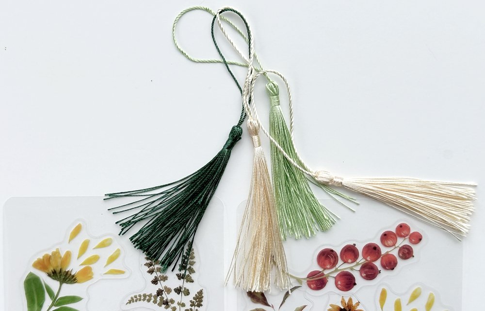 Blog-Inhaltsbild für 'DIY: Laminierte Lesezeichen mit Kindern basteln'