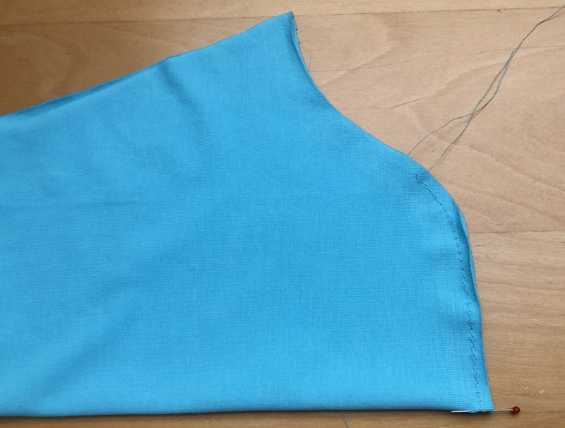 Blog-Inhaltsbild für 'Bolero nähen für Nähanfänger'