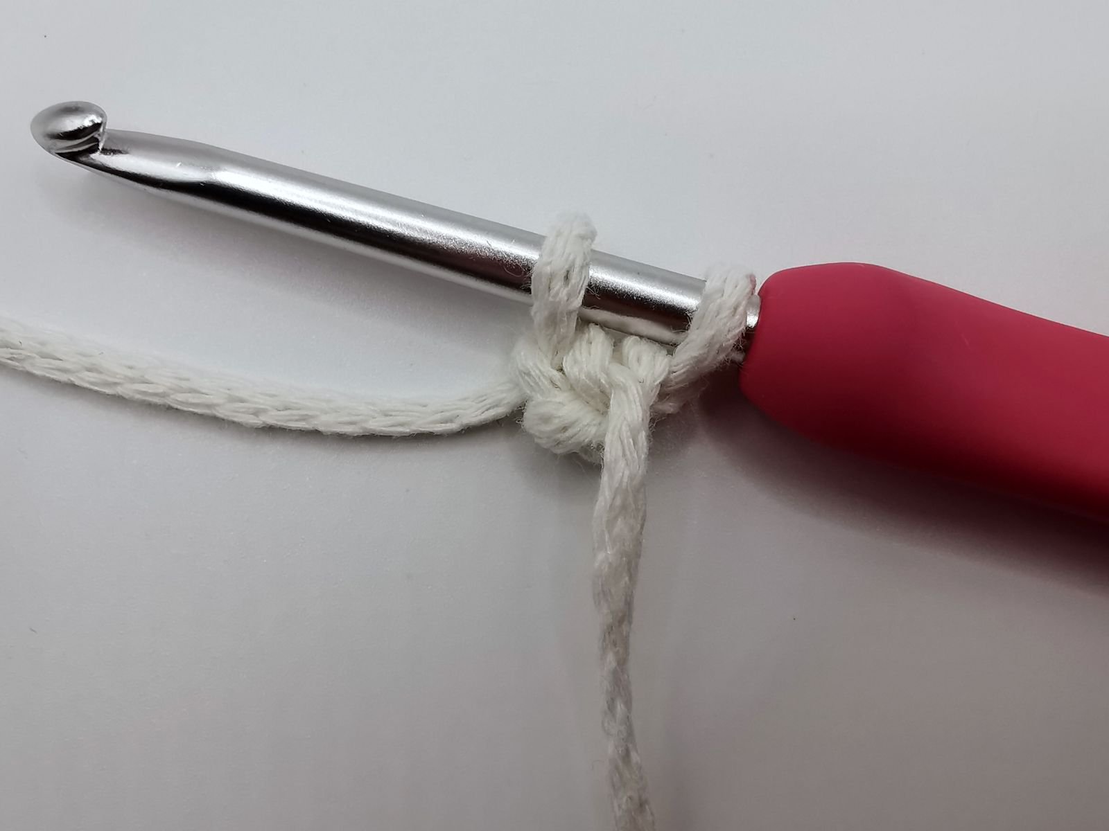 Blog-Inhaltsbild für 'Gehäkelte Windlichter – schnell gemacht, wunderschön & absolut anfängertauglich'