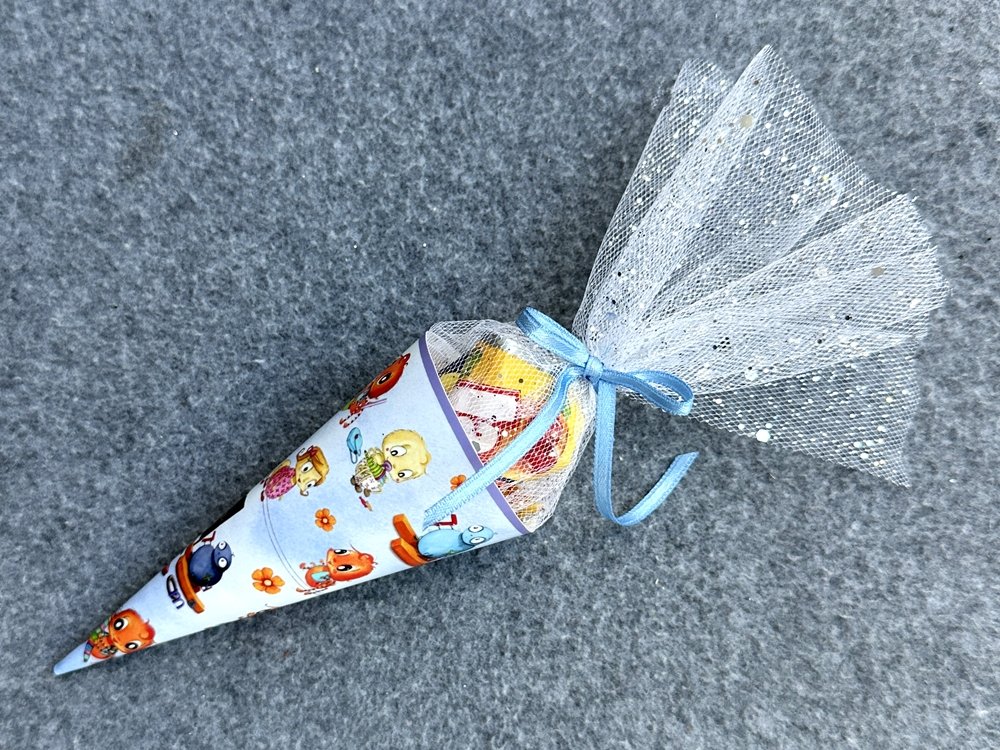 Blog-Inhaltsbild für 'DIY - Themenbezogene Tischdekorationen zur Einschulung selbst gestalten'