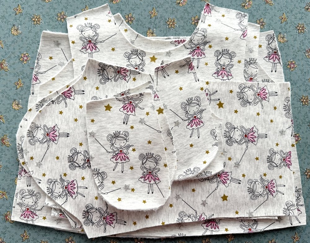 Blog-Inhaltsbild für 'Cooles Kinderkleid mit Taschen nähen'