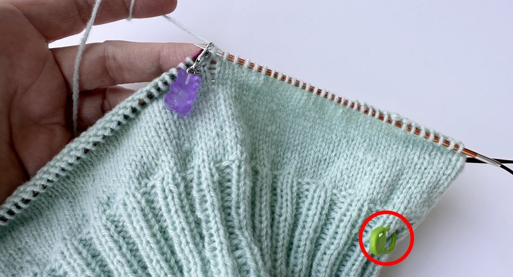 Blog-Inhaltsbild für 'Strickanleitung Babyhose in 3 Größen'