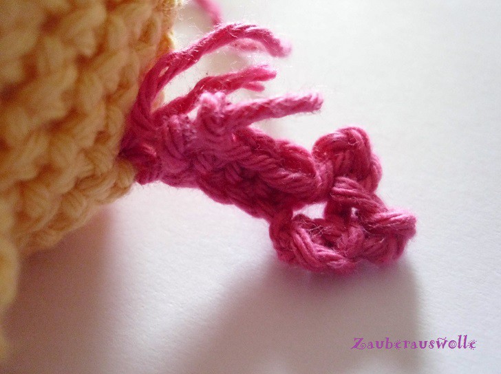 Blog-Inhaltsbild für 'Osterei Küken häkeln - DIY-kostenlose Anleitung'