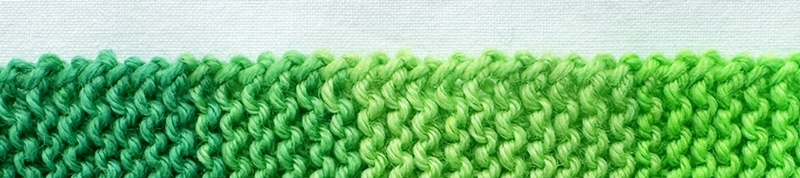 Blog-Inhaltsbild für 'Stricken mit Kindern: Kinderleichte Puppenmode für Strickanfänger'