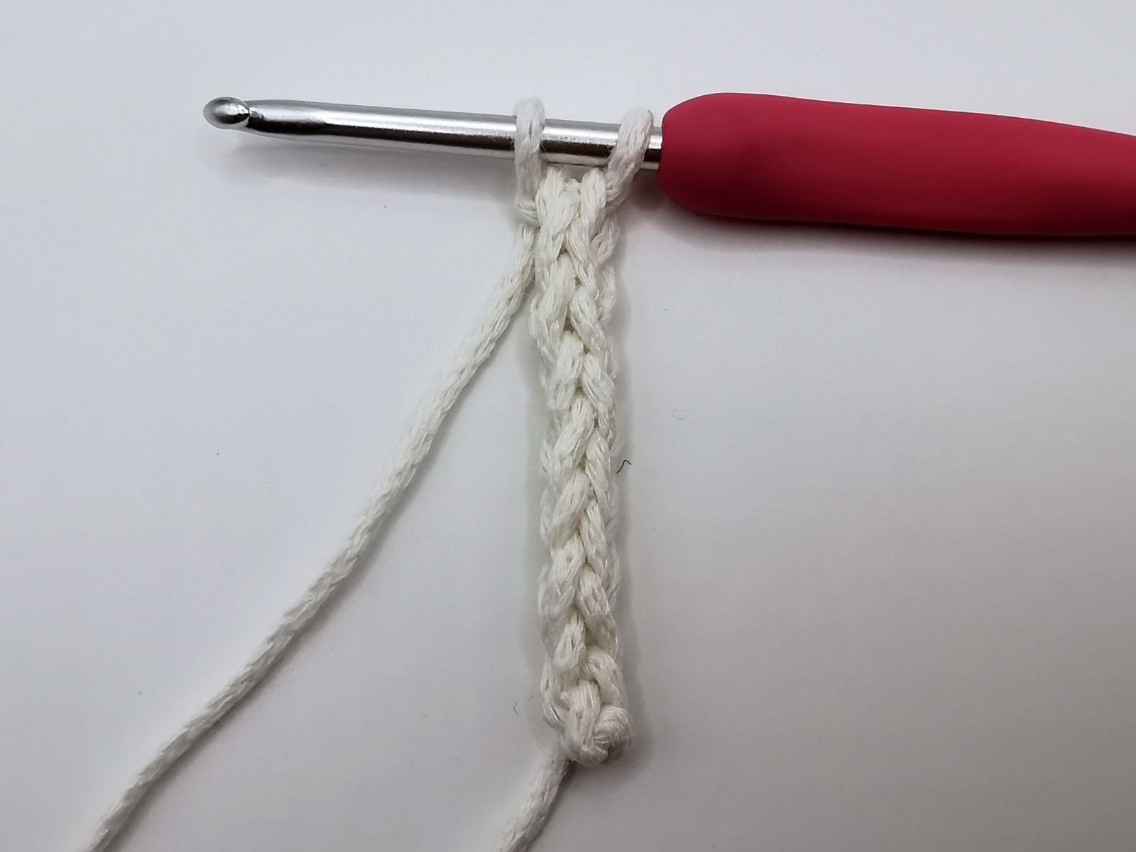 Blog-Inhaltsbild für 'Gehäkelte Windlichter – schnell gemacht, wunderschön & absolut anfängertauglich'