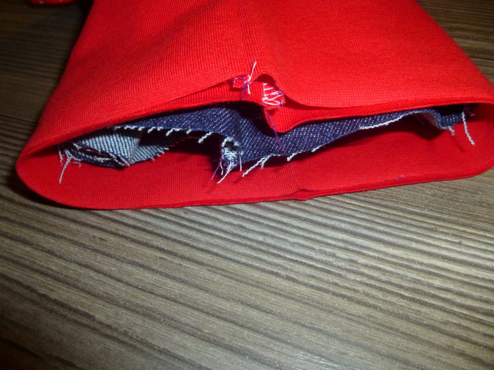 Blog-Inhaltsbild für 'Näh-Anleitung: LaneyART Rüschchen-Jeans-Rock'