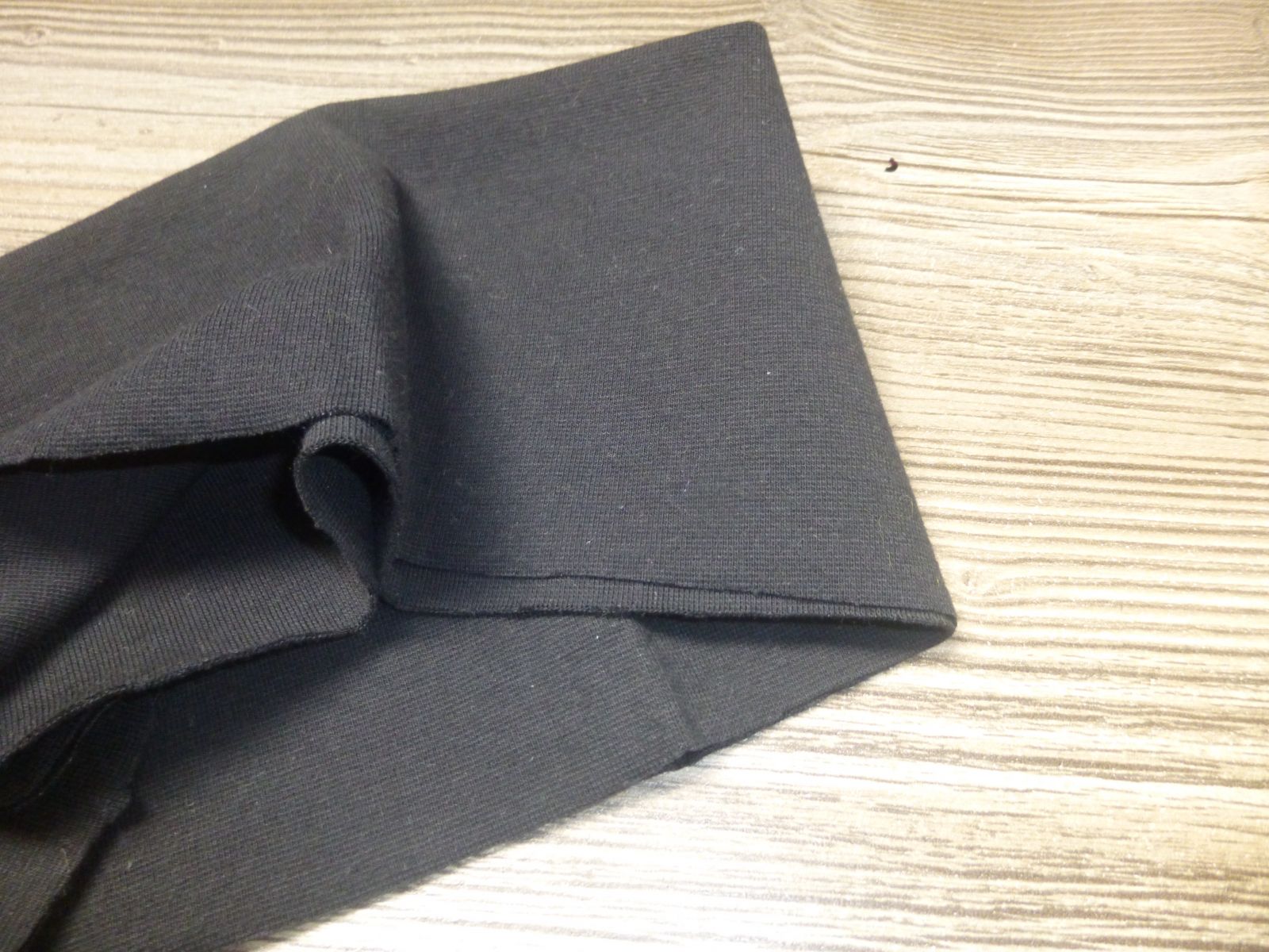 Blog-Inhaltsbild für 'Näh-Anleitung: Eleganter Damenrock'