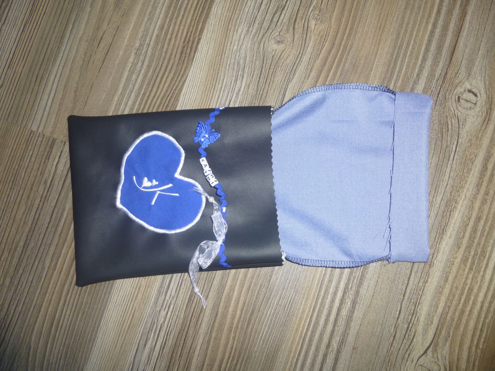 Blog-Inhaltsbild für 'Näh-Anleitung: Schöne Dirndl-Tasche / Trachtentasche'