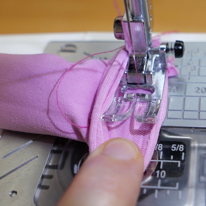 Blog-Inhaltsbild für 'Teil 1 - Meine ersten selbst genähten Puppensachen'