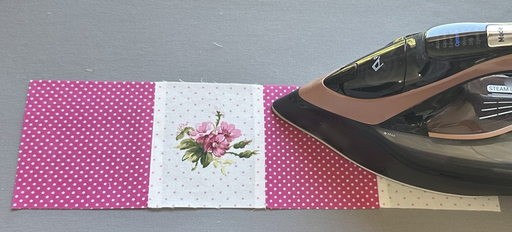 Blog-Inhaltsbild für 'Meine Nähmaschine - Teil 2: Nähmaschinenhaube nähen'