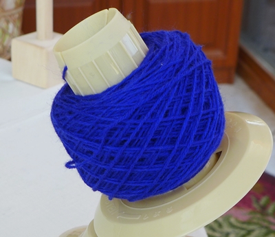 Blog-Inhaltsbild für 'Wolle schnell und komfortabel wickeln - Schirmhaspel und Wollwickler im Einsatz'