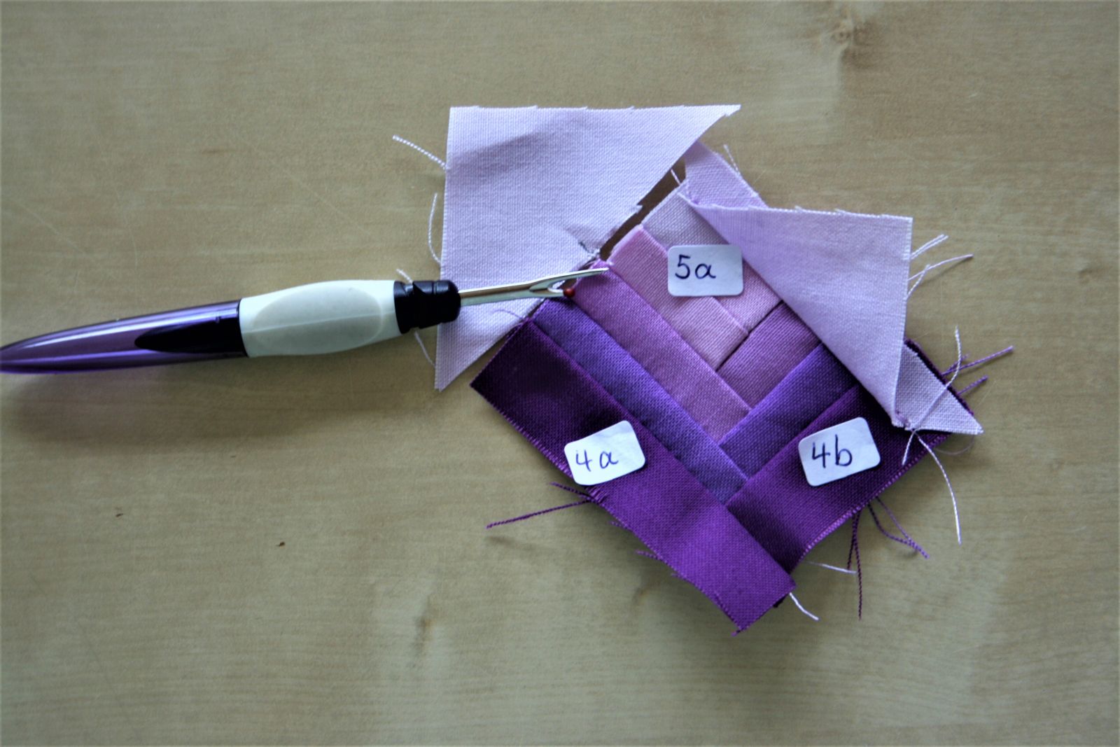 25_Log_Cabin_Puppen_Kopfkissen_Lavendelsaeckchen_Nadelkissen_Quilt_Patchwork