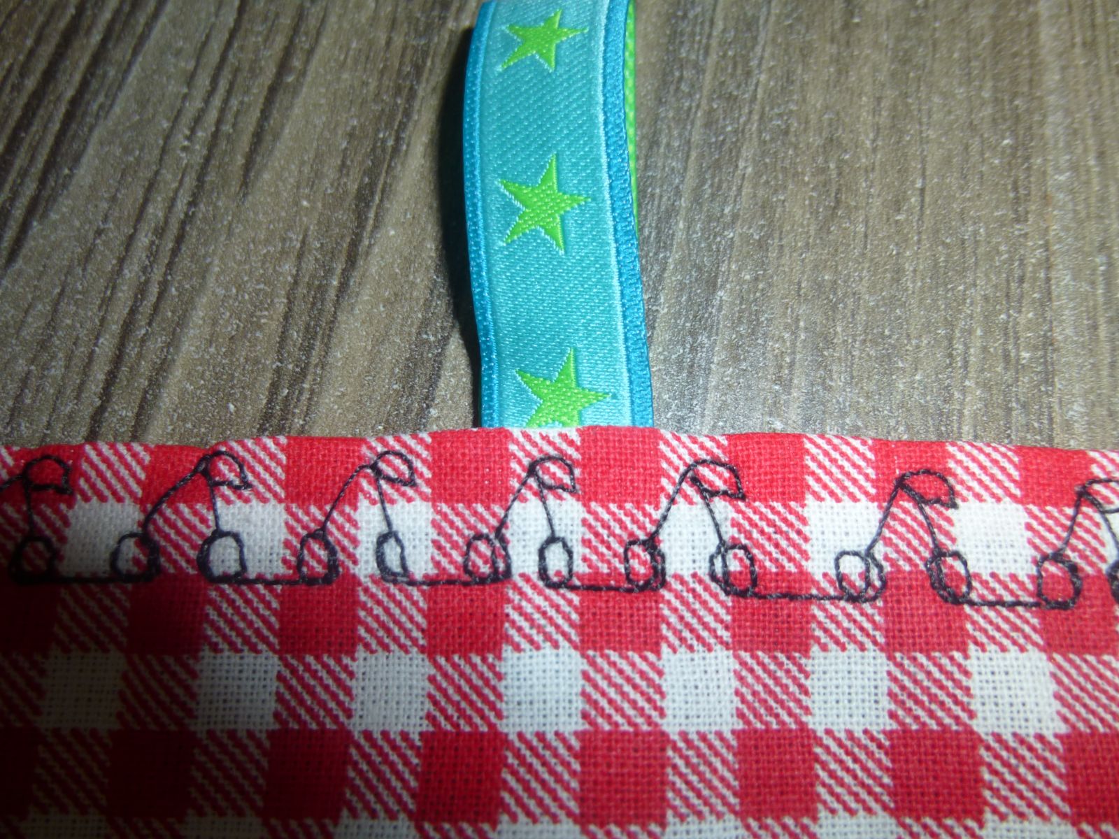 Blog-Inhaltsbild für 'Näh-Anleitung: Kinder-Geschirrtuch für Spieleküche'