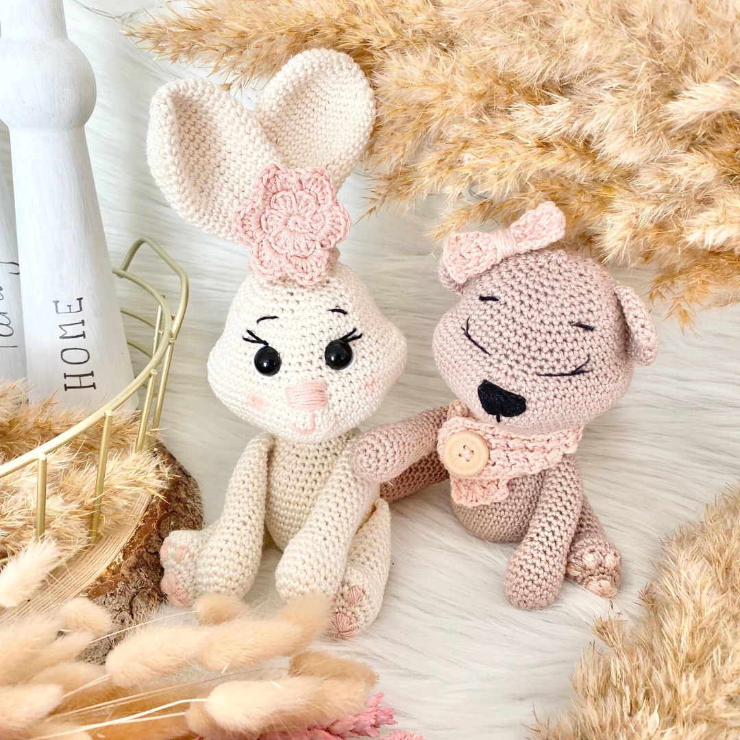 Blog-Inhaltsbild für 'Hasenmädchen Lola, kostenlose Häkelanleitung von Wolldiamant'