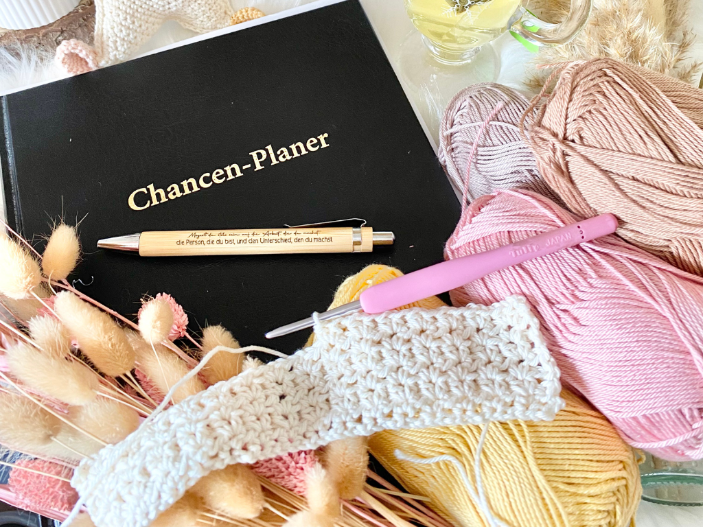 Blog-Inhaltsbild für 'Häkeln als Ruheinsel – Wie bewusste Maschen, liebevolle Routinen und gute Struktur dein Handarbeiten in etwas Kostbares verwandeln, Teil 3'