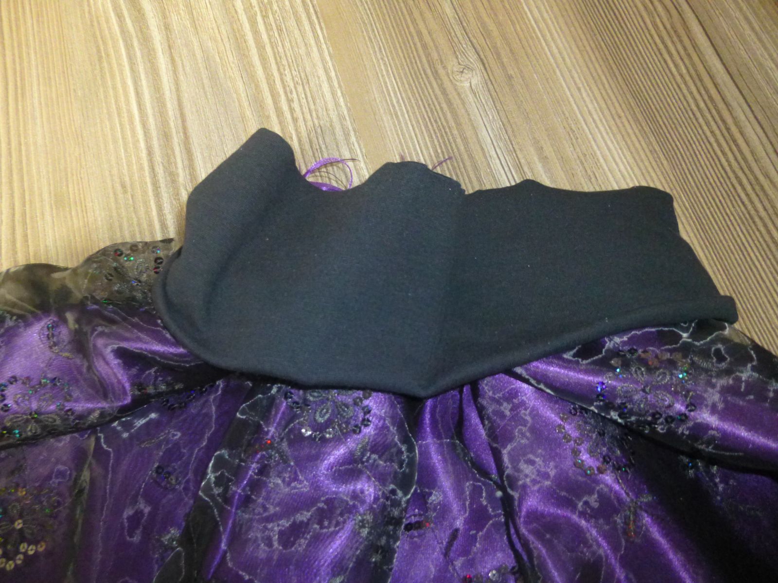 Blog-Inhaltsbild für 'Näh-Anleitung: Eleganter Damenrock'