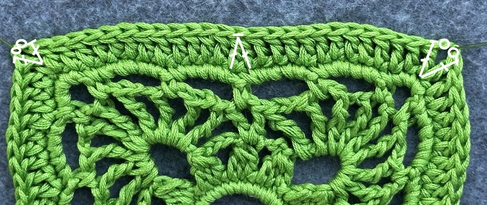 Blog-Inhaltsbild für 'Verspieltes Duftkissen oder Deko aus Garnresten - Kostenlose Häkelanleitung'