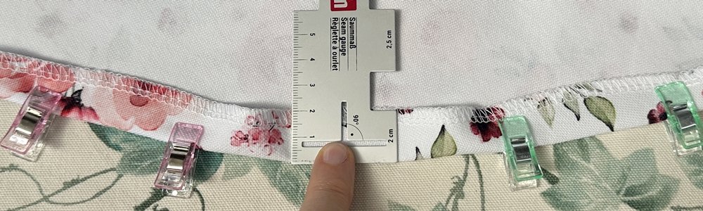 Blog-Inhaltsbild für 'Sommer-DIY: Perfekt sitzende Tischdecken mit Gummizug selbst nähen'