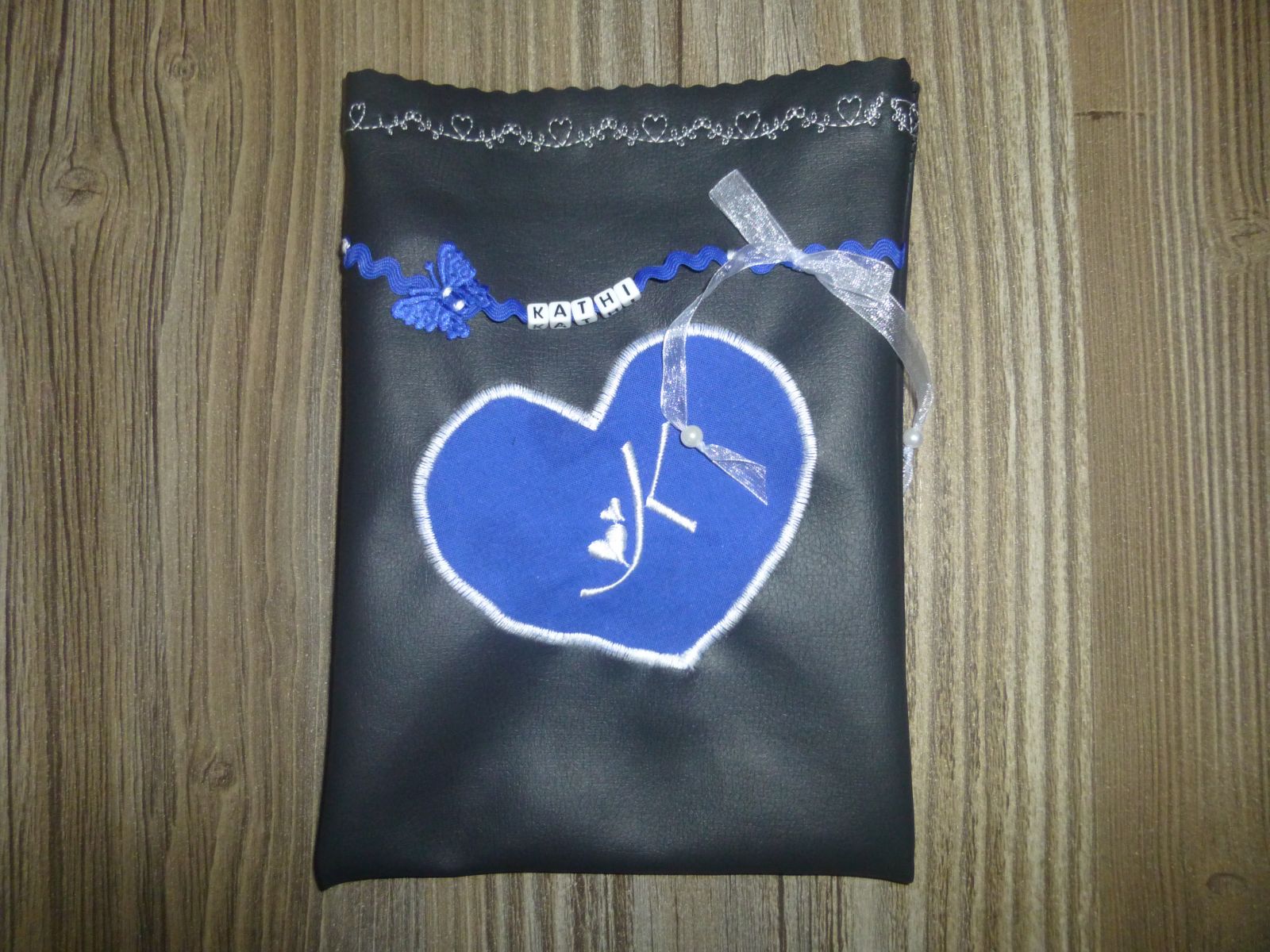 Blog-Inhaltsbild für 'Näh-Anleitung: Schöne Dirndl-Tasche / Trachtentasche'