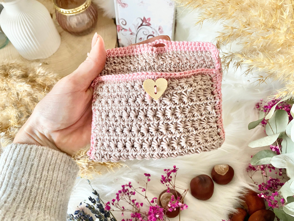 Blog-Inhaltsbild für '17. Herzensdiamanten von Wolldiamant: Taschen häkeln – Platz für kleine Dinge und große Herbstschätze'