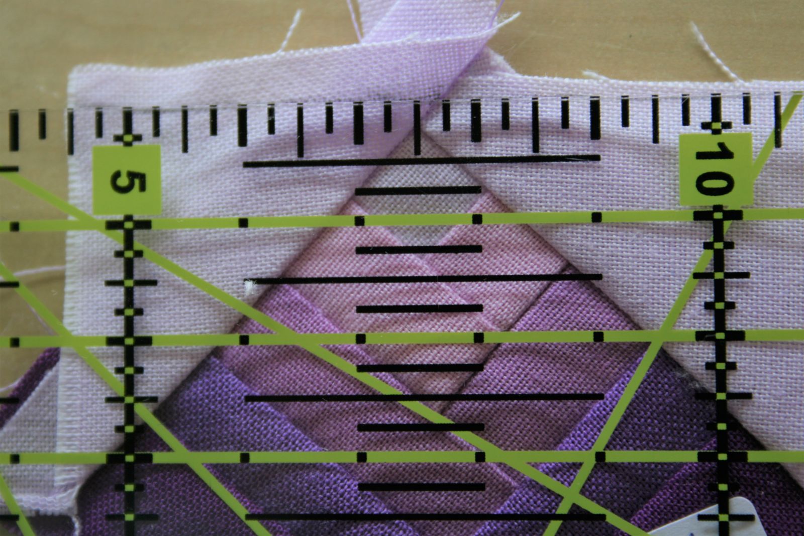 28_Log_Cabin_Block_how_to_sew_Quilt_Heart