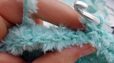 Blog-Inhaltsbild für 'Kostenlose Anleitung: Sessel und Teppich für Barbie und ihre Freundinnen'