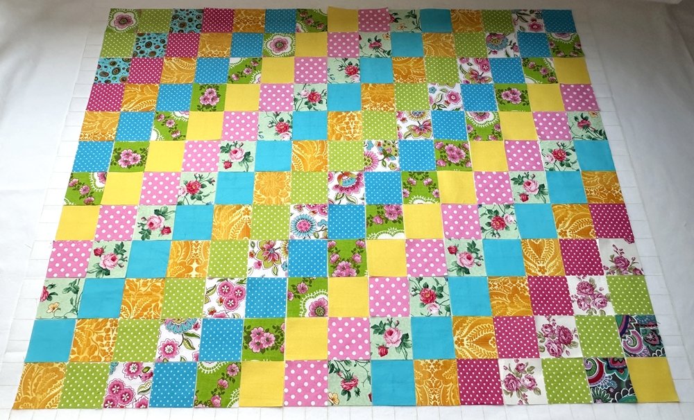 Blog-Inhaltsbild für 'Näh-Workshop Teil 1: Reste-Projekte und Patchwork-Bettdecke fürs Puppenbett'