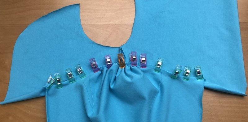 Blog-Inhaltsbild für 'Bolero nähen für Nähanfänger'