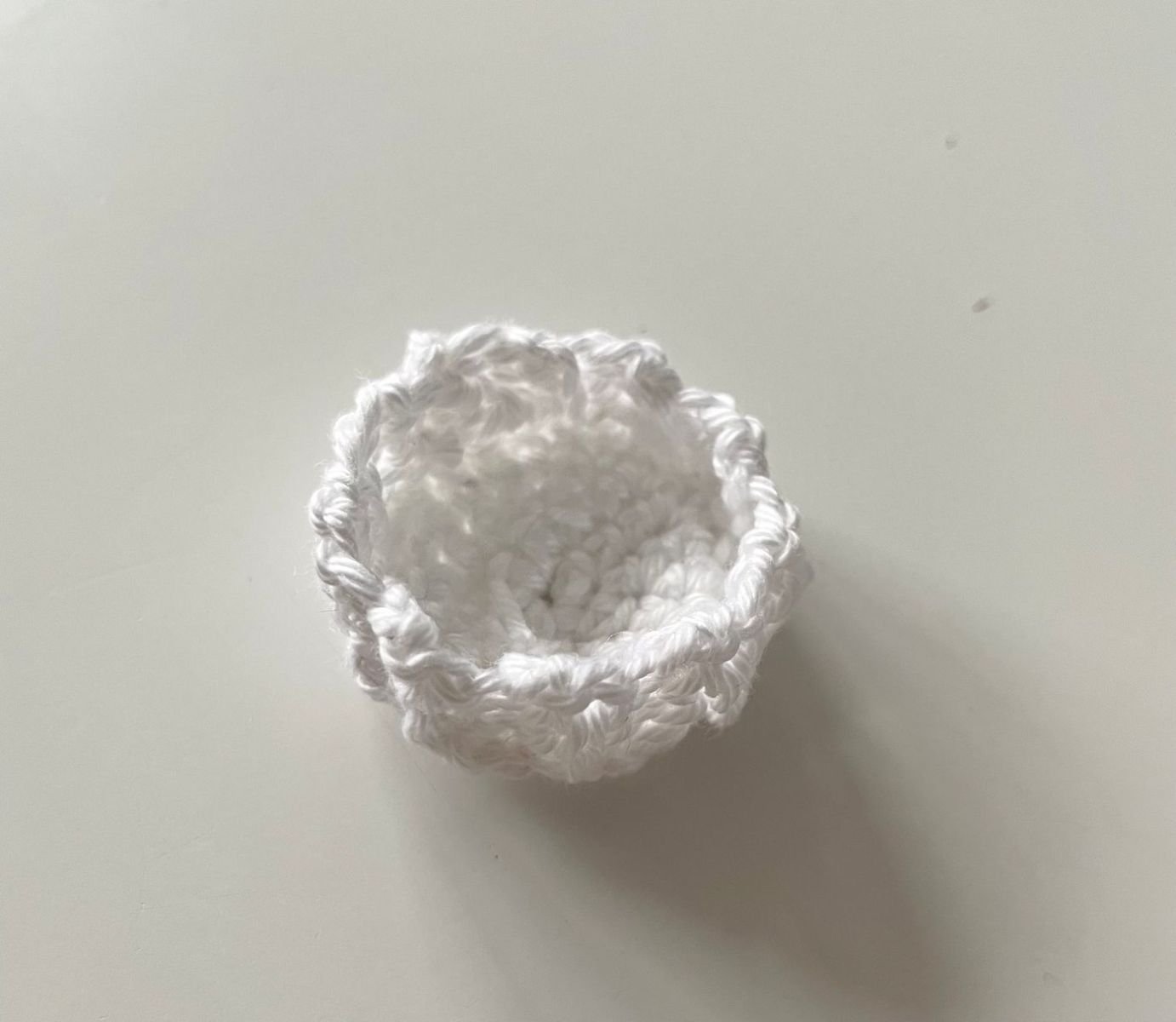 Blog-Inhaltsbild für 'kostenlose Anleitung, Gehäkelte Pralinen – Süße Liebesbotschaft zum Valentinstag'