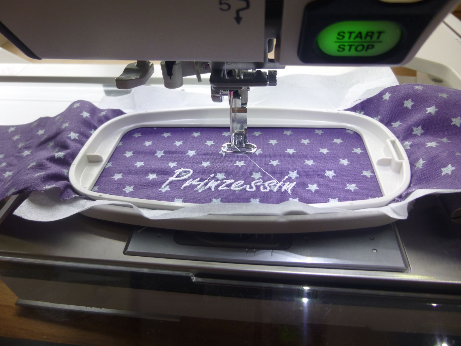 Blog-Inhaltsbild für 'Näh-Anleitung: Schnullerband'