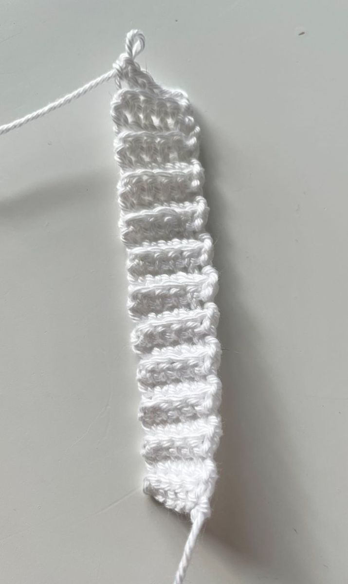 Blog-Inhaltsbild für 'kostenlose Anleitung, Gehäkelte Pralinen – Süße Liebesbotschaft zum Valentinstag'