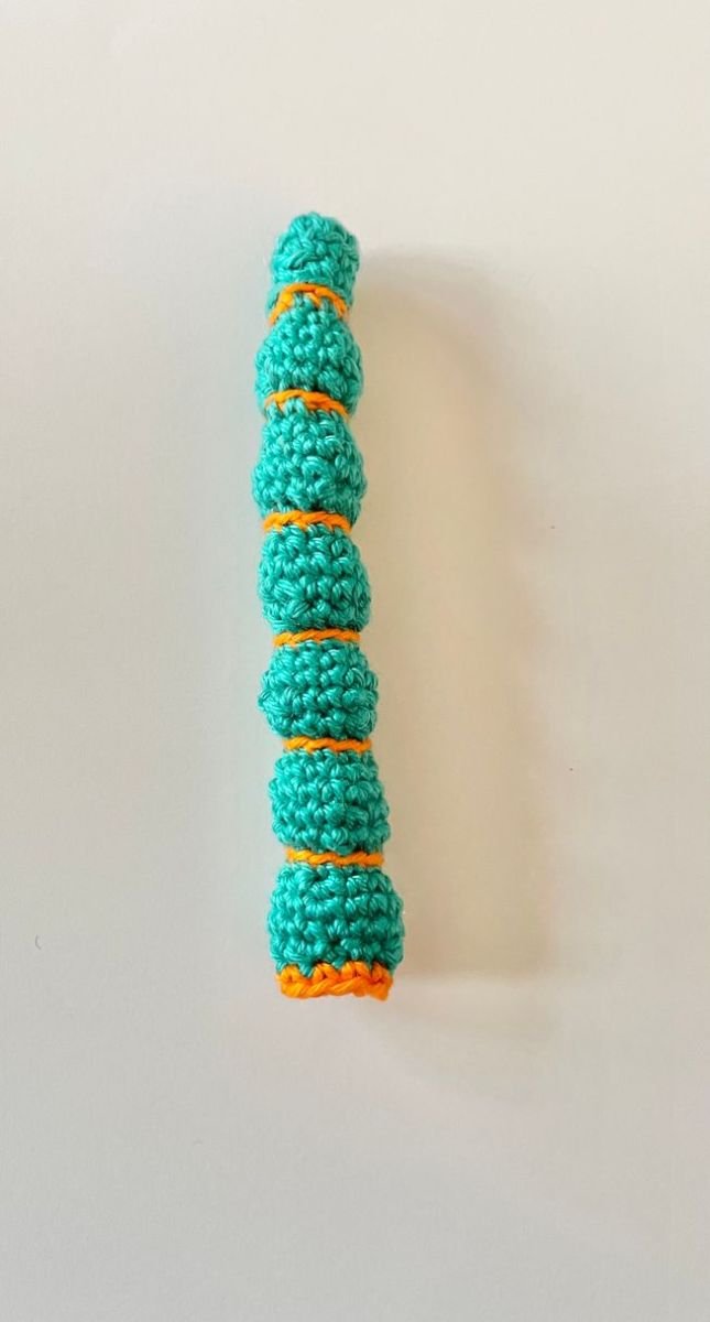 Blog-Inhaltsbild für 'Einfache Häkelanleitung: So gestaltest du deine eigenen Stifthüllen'