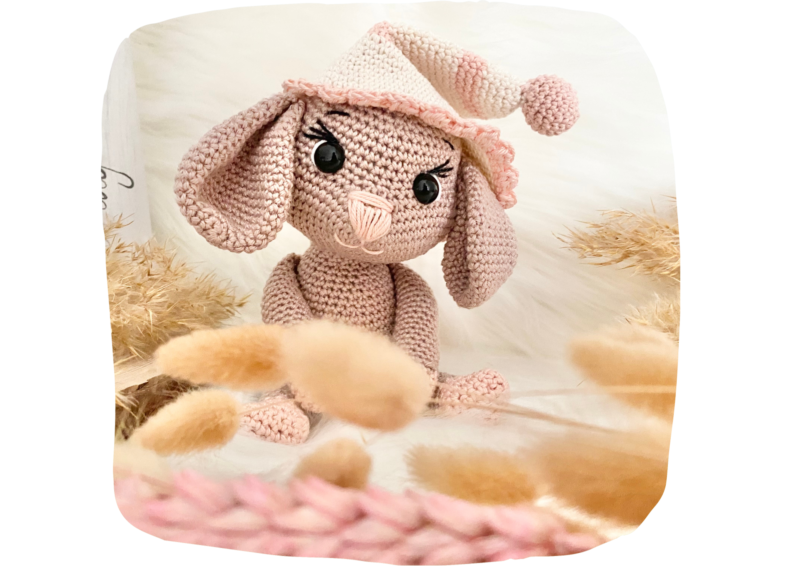 Blog-Inhaltsbild für 'Maus Lena, kostenlose Häkelanleitung von Wolldiamant'