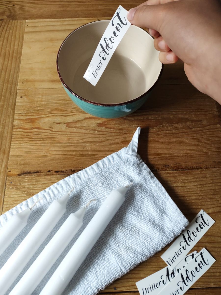 Blog-Inhaltsbild für 'Kerzentattoos aus Wasserschiebefolie Anleitung'