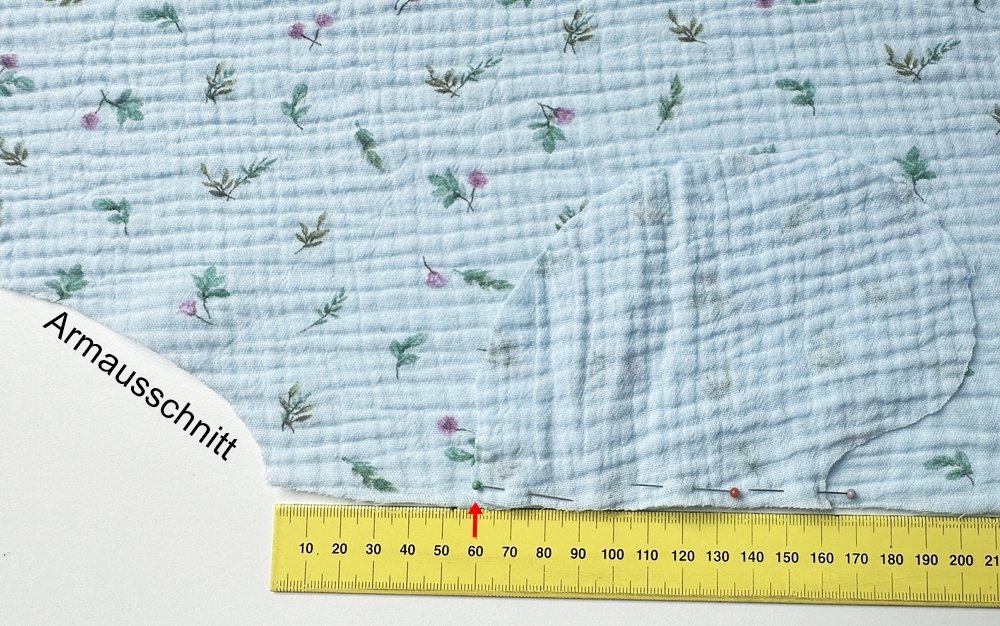 Blog-Inhaltsbild für 'Musselinkleid für Mädchen nach einem kostenlosen Schnittmuster - Top oder Flop?'