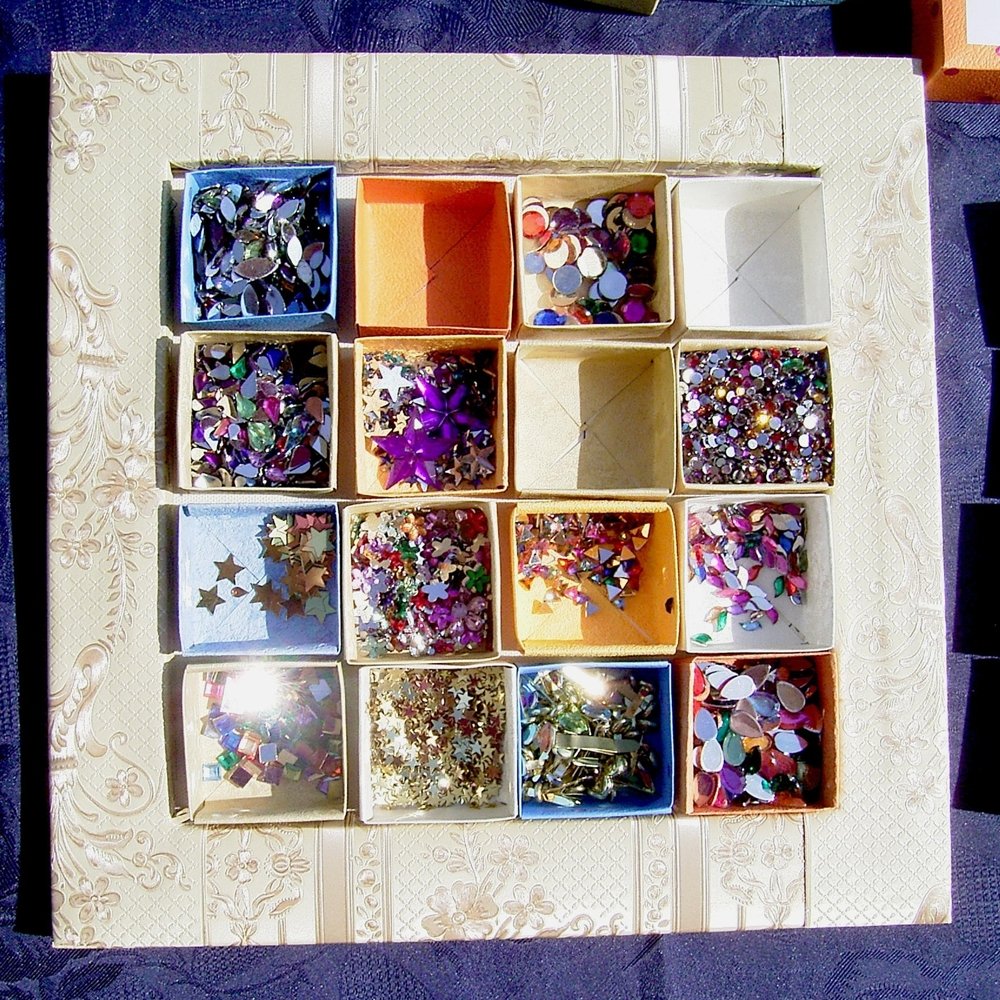 Blog-Inhaltsbild für 'Schachteln falten und was man daraus machen kann'