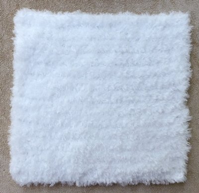 Blog-Inhaltsbild für 'Kostenlose Anleitung: Sessel und Teppich für Barbie und ihre Freundinnen'